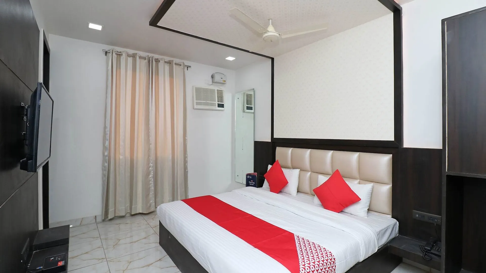 Oyo 22508 Hotel Sparrow Inn Agra  2*, Agra (Uttar Pradesh) India